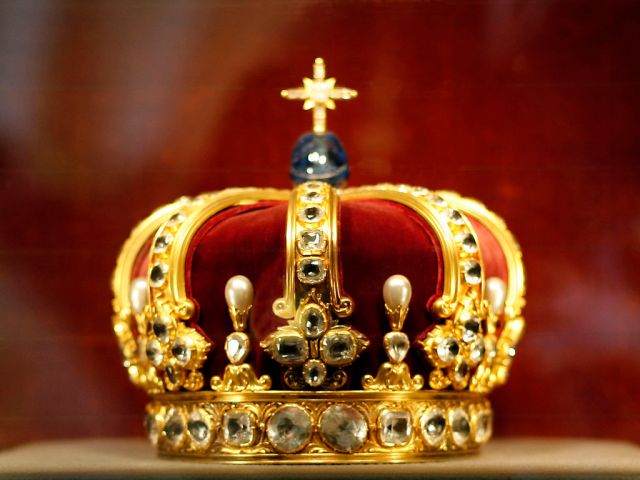 Crown of William II, Hohenzollern Castle Collection (photo Wiki Commons)